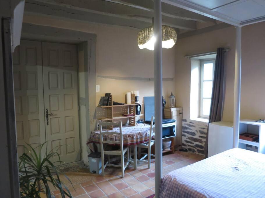 Le Moulin Du Pont, Chambre Double Independante. Mordelles Экстерьер фото